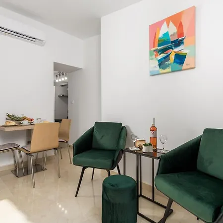 Apartment Clara Lovran